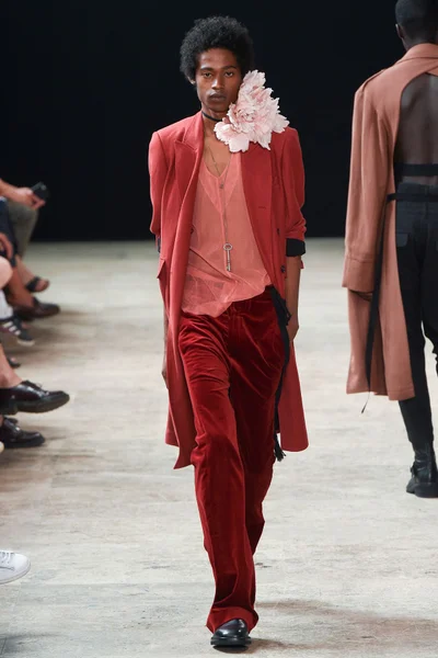 Look 24